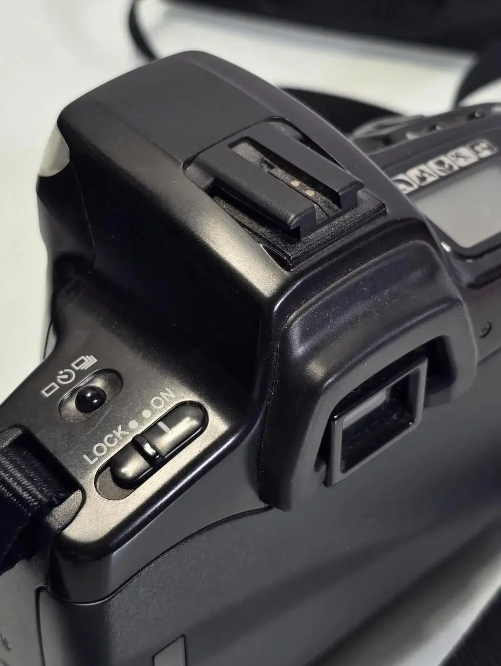 Minolta Maxxum 300si 35mm SLR Film Camera Body Only Autofocus Tested